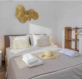 4 bedroom villa with pool by the sea, near Corfu town, sleeps 8